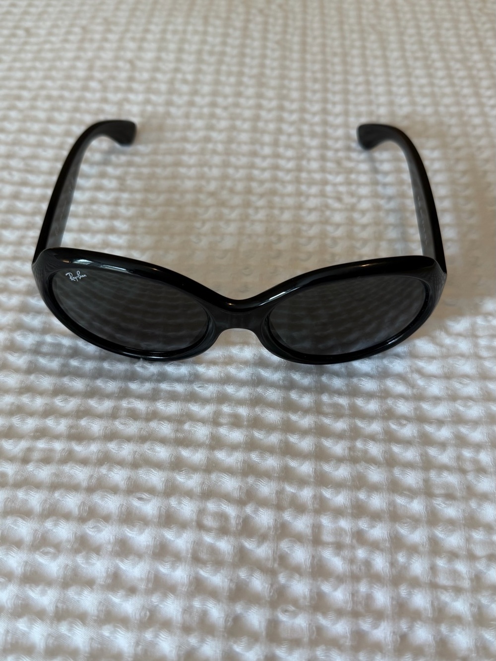 Ray-Ban Women's RB4191 Round Sunglasses - Picture 4 of 11